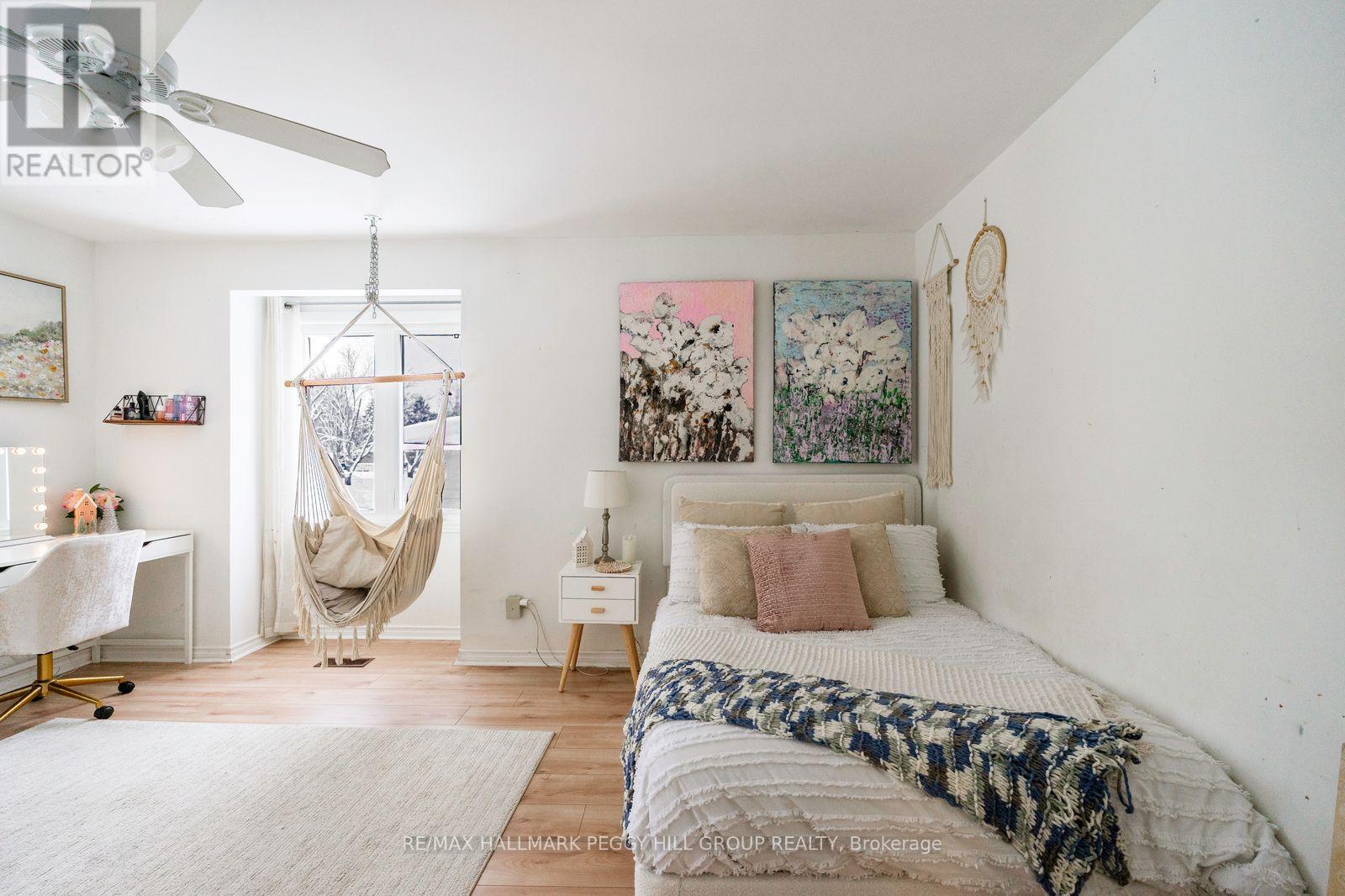 63 Idlewood Drive, Springwater, Ontario  L9X 0P5 - Photo 14 - S12634534