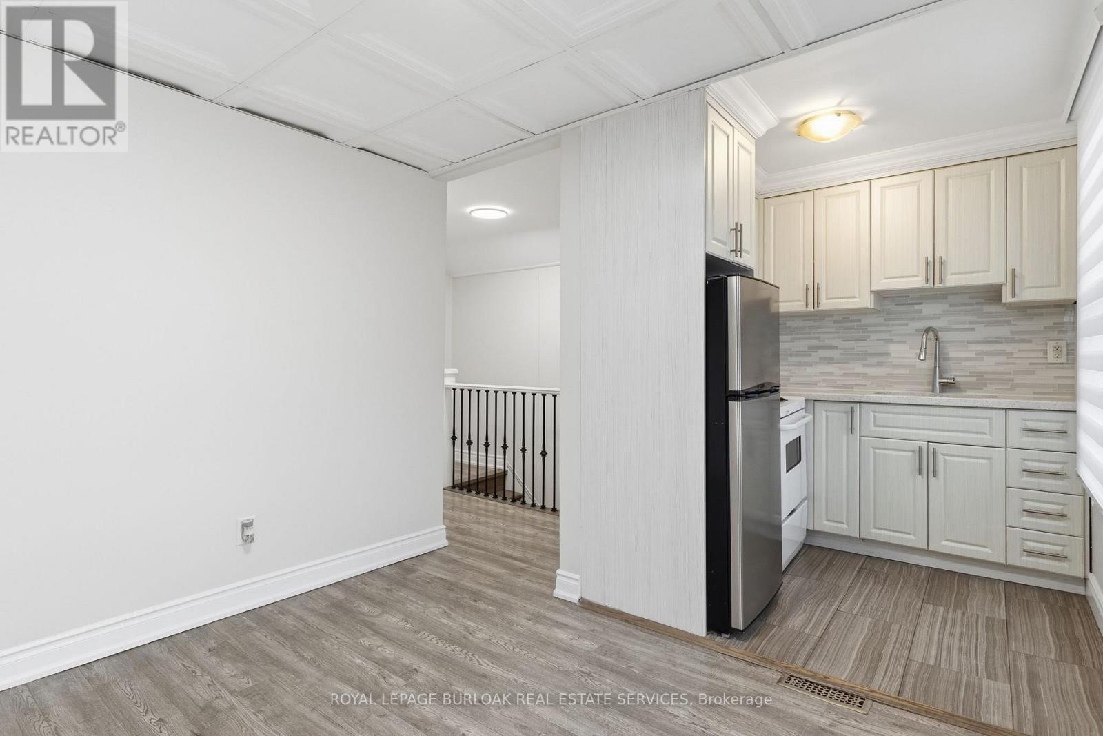 71 Glendale Avenue N, Hamilton, Ontario  L8L 7J6 - Photo 16 - X12556010