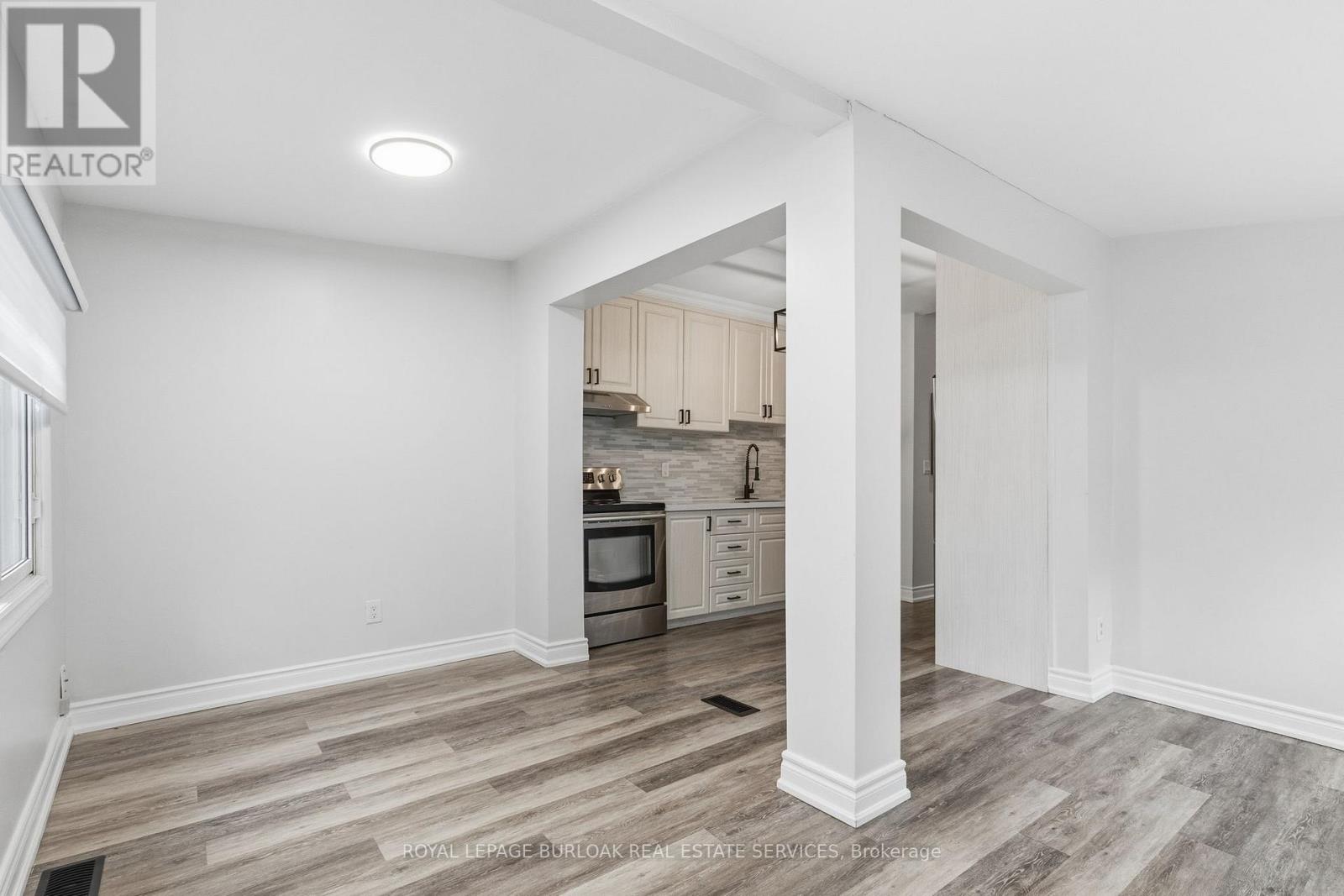 71 Glendale Avenue N, Hamilton, Ontario  L8L 7J6 - Photo 9 - X12556010