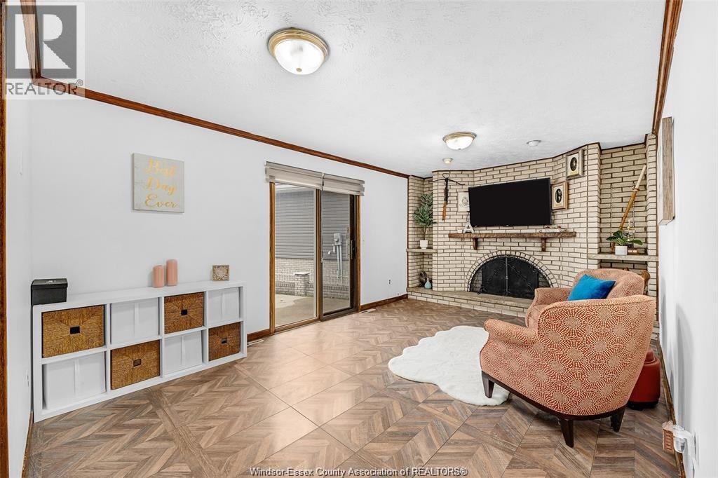 10615 Keating Crescent, Windsor, Ontario N8R 1T6 - Photo 19 - 25031671