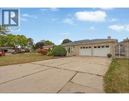 10615 KEATING CRESCENT, Windsor, Ontario