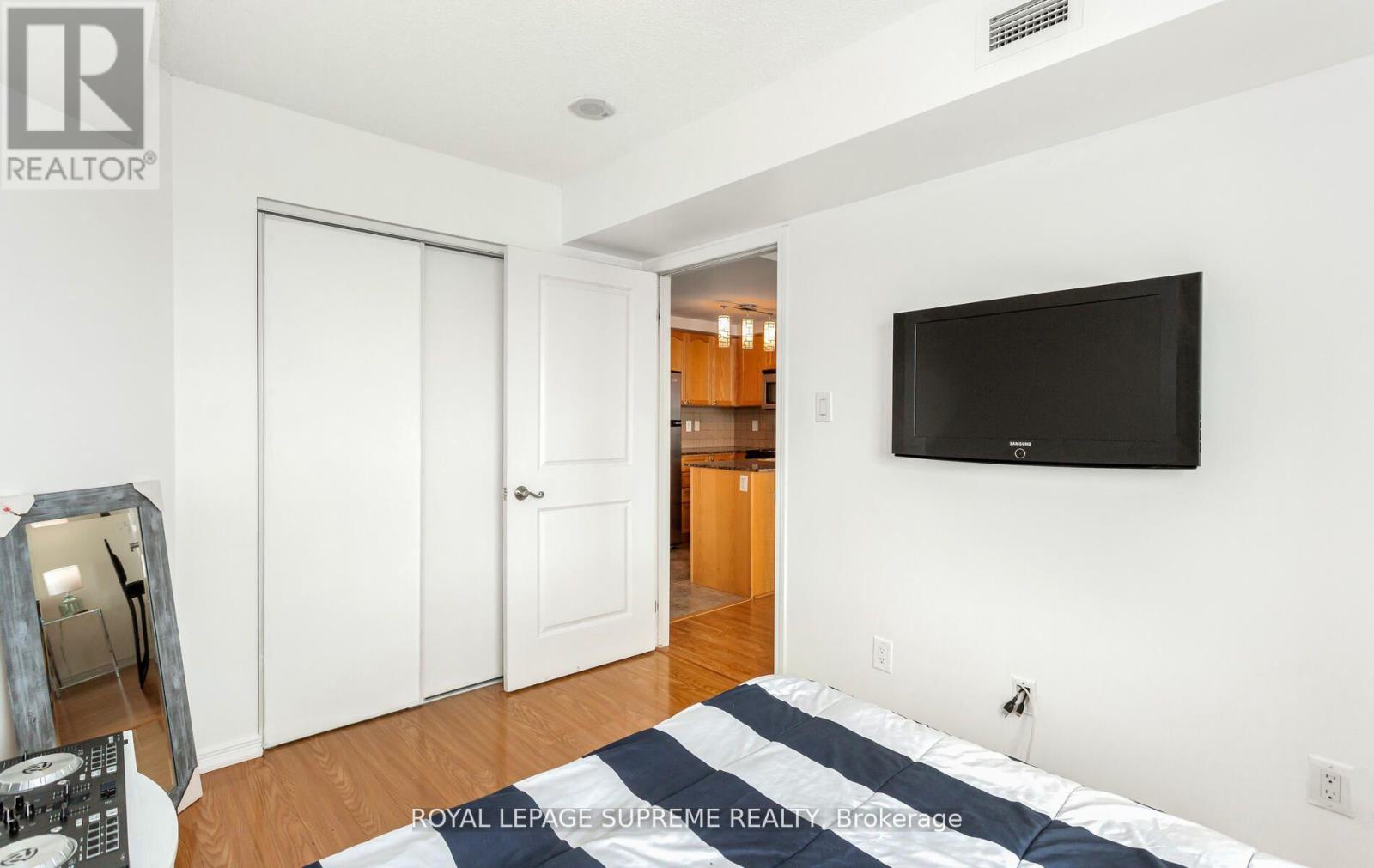 1606 - 9 George Street, Brampton, Ontario  L6X 0T6 - Photo 23 - W12634528