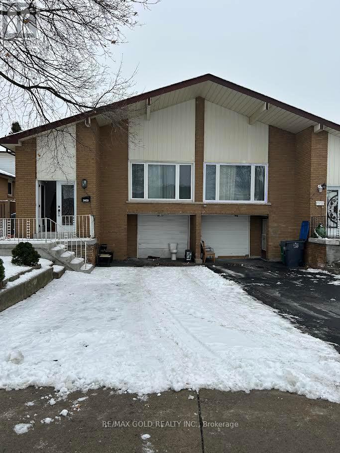 <div class="slider-price">$2,600 Monthly</div><p>7620 Wildfern Drive, Mississauga, Ontario</p>
