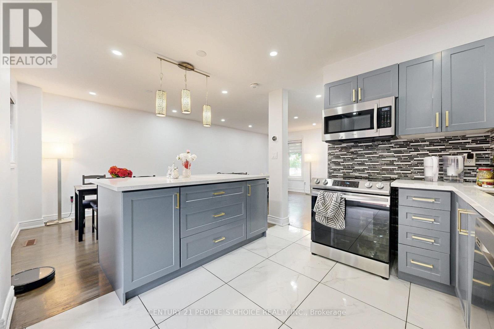 31 Dorking Drive, Brampton, Ontario  L6Z 3T9 - Photo 15 - W12634588