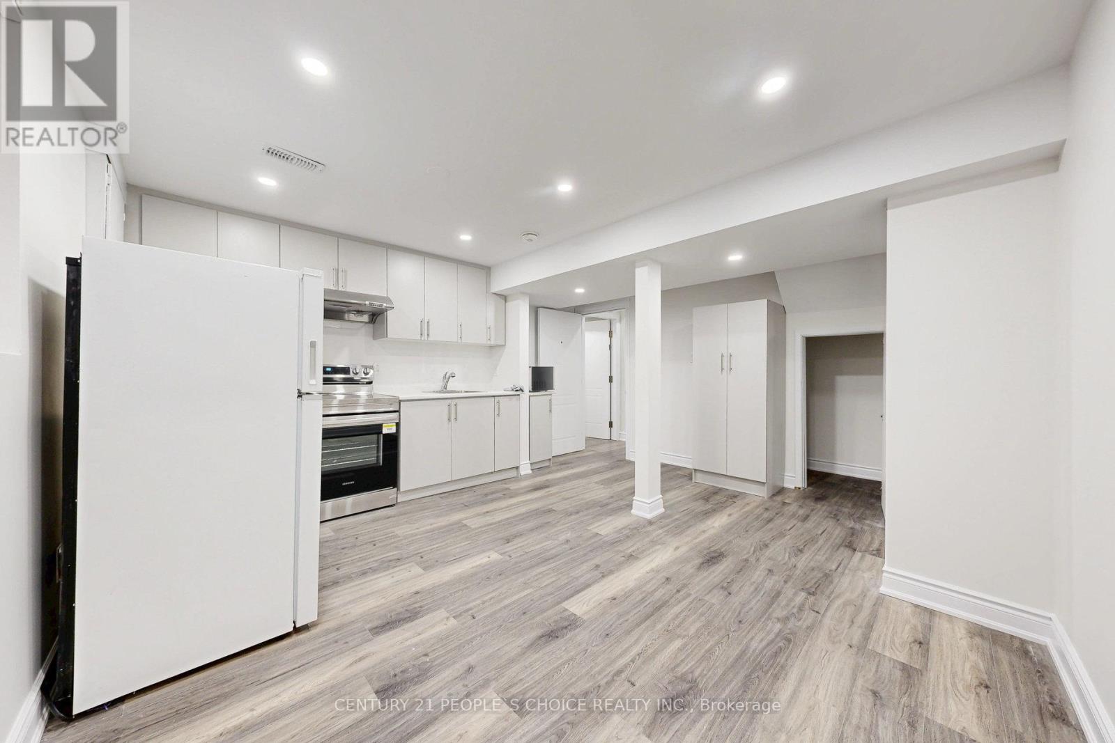 31 Dorking Drive, Brampton, Ontario  L6Z 3T9 - Photo 35 - W12634588