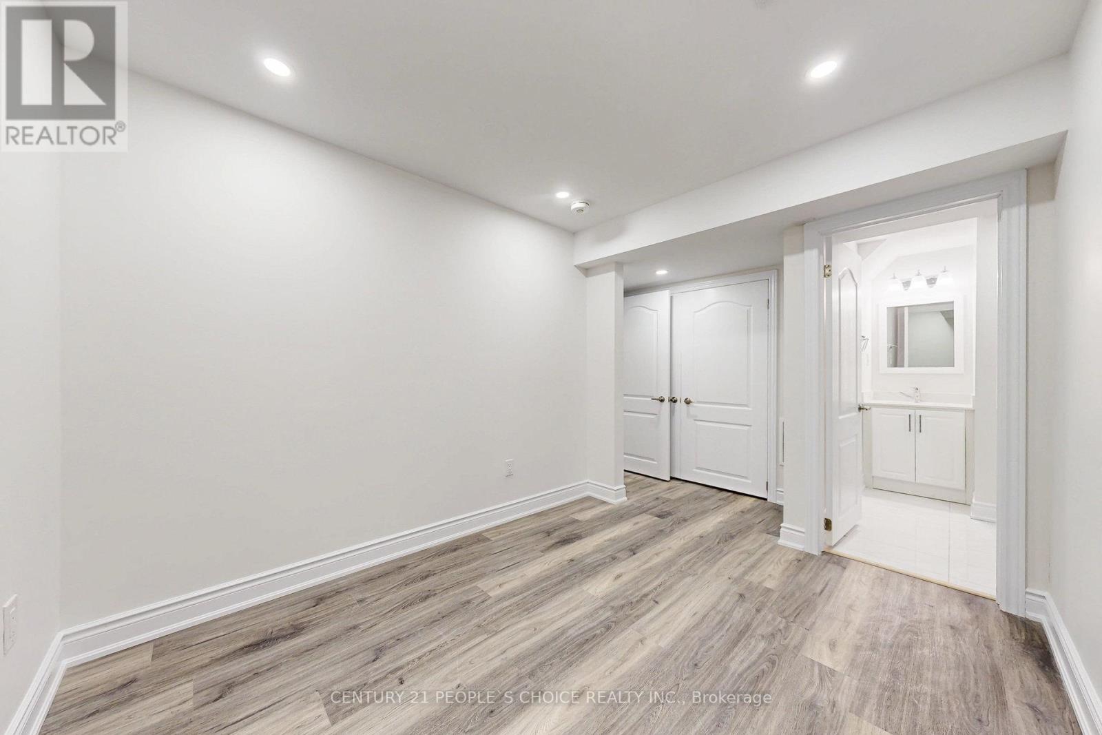 31 Dorking Drive, Brampton, Ontario  L6Z 3T9 - Photo 38 - W12634588