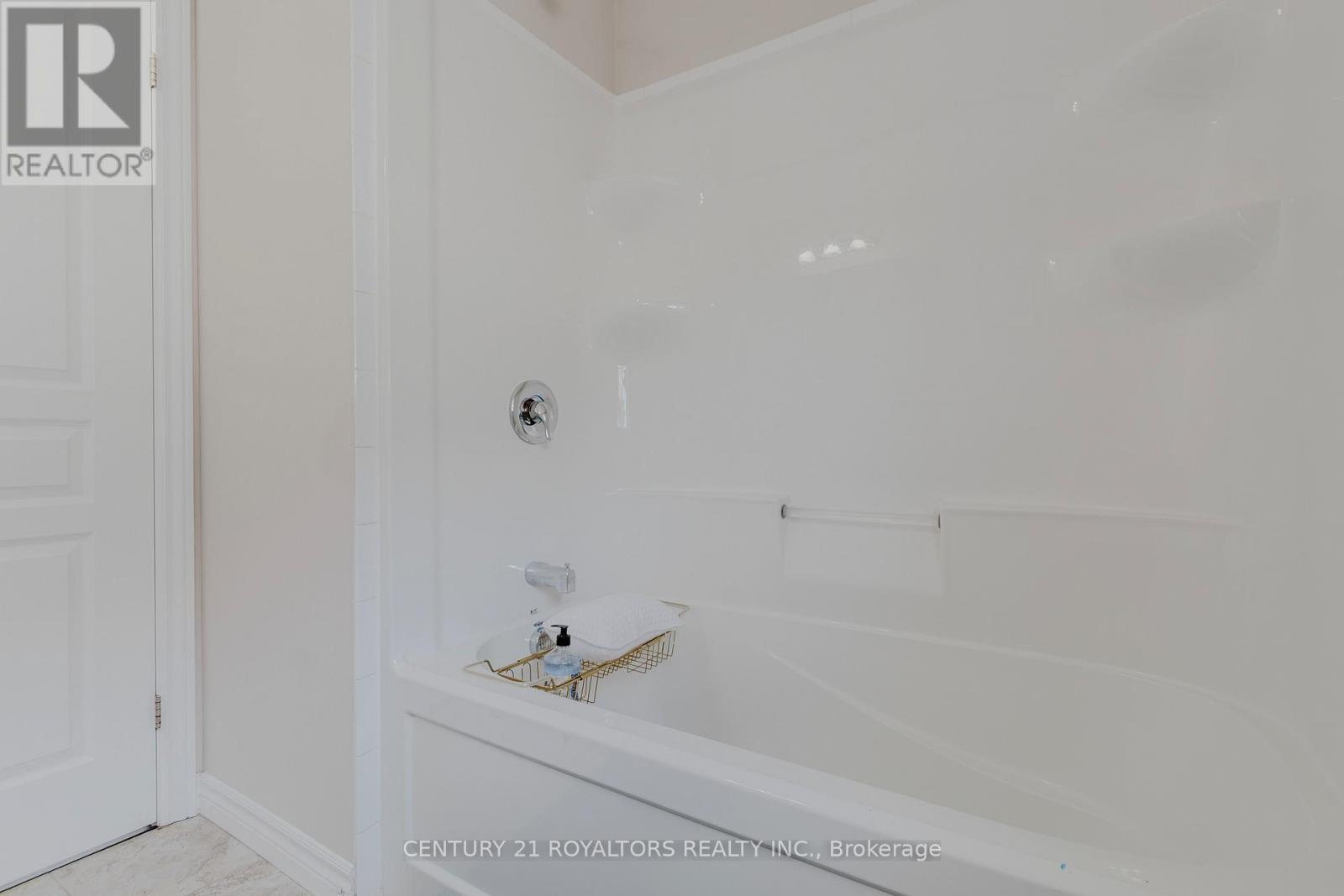 Upper - 1308 Lawson Road, London North, Ontario  N6G 0G8 - Photo 15 - X12634516