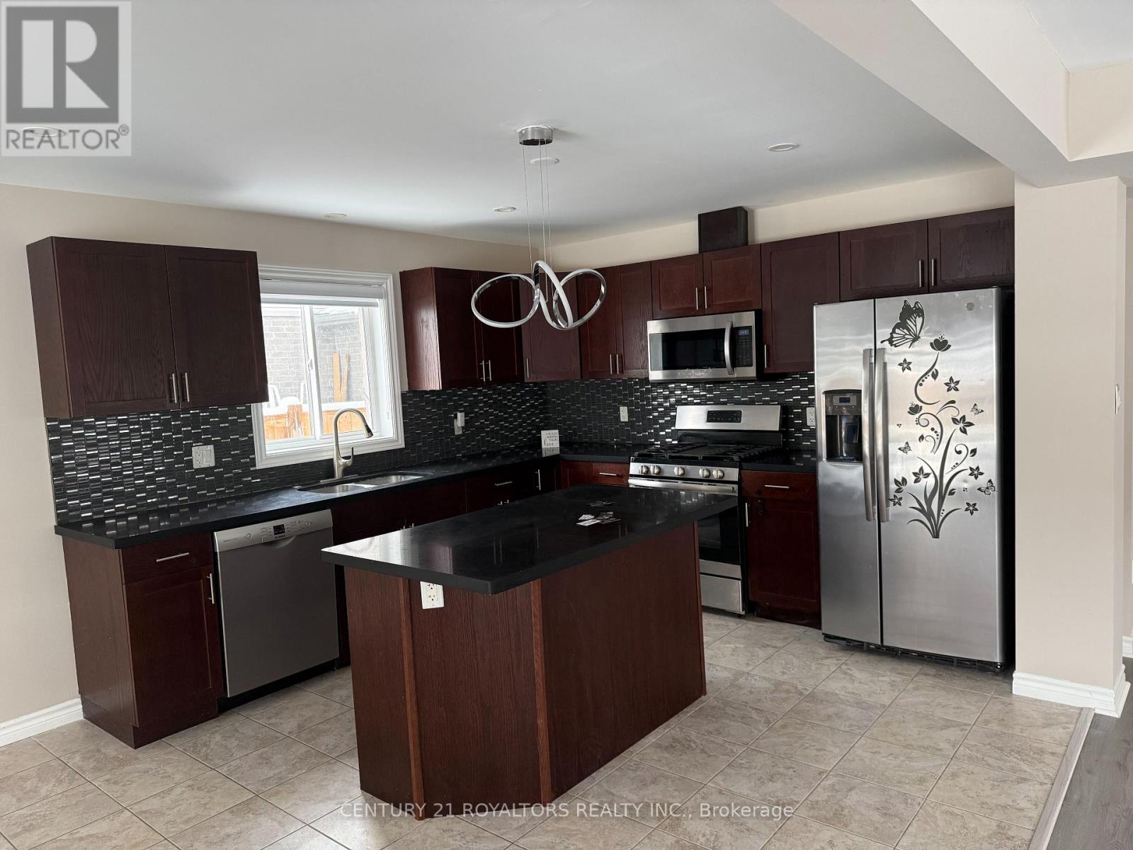 Upper - 1308 Lawson Road, London North, Ontario  N6G 0G8 - Photo 5 - X12634516