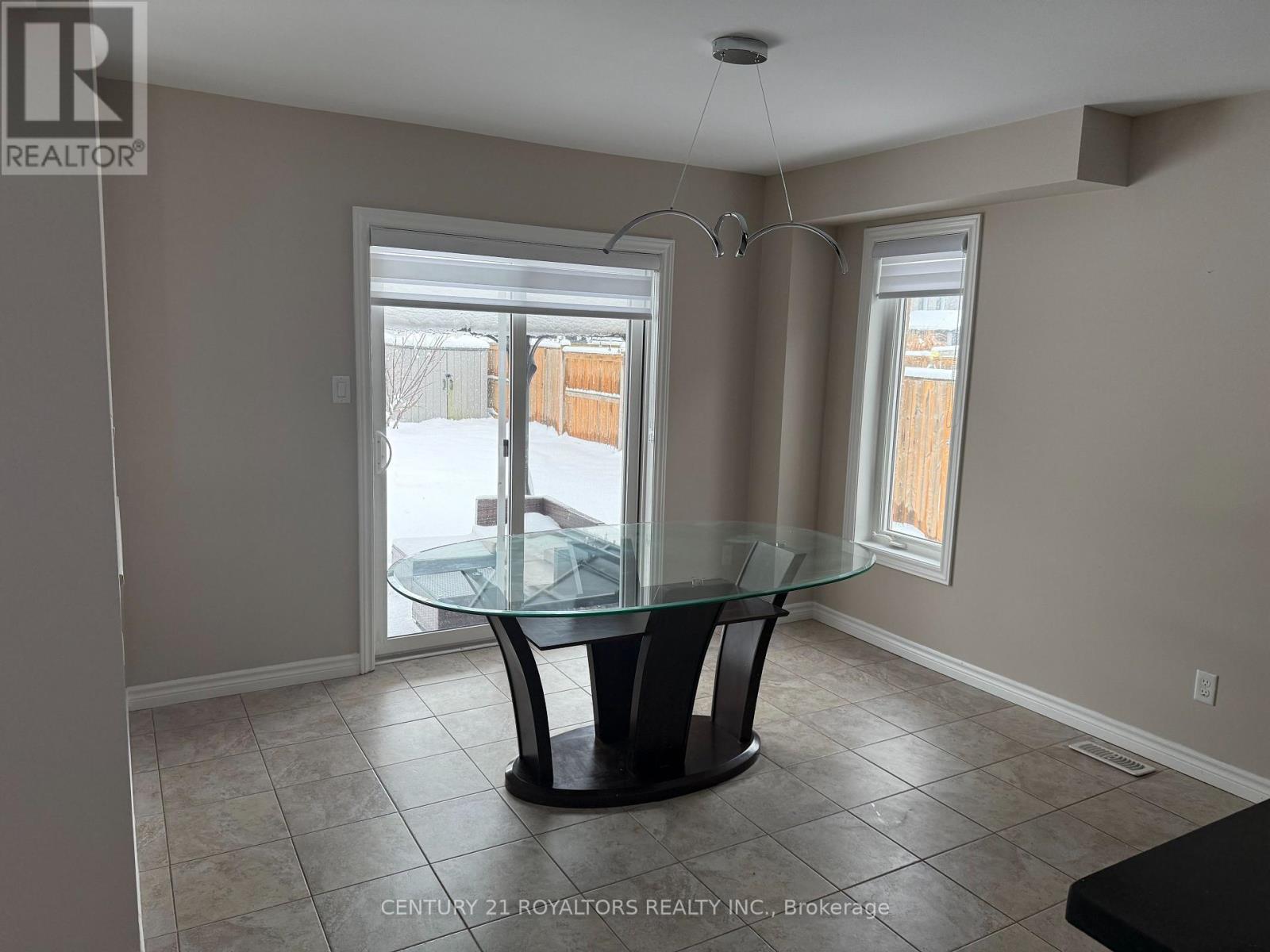 Upper - 1308 Lawson Road, London North, Ontario  N6G 0G8 - Photo 6 - X12634516