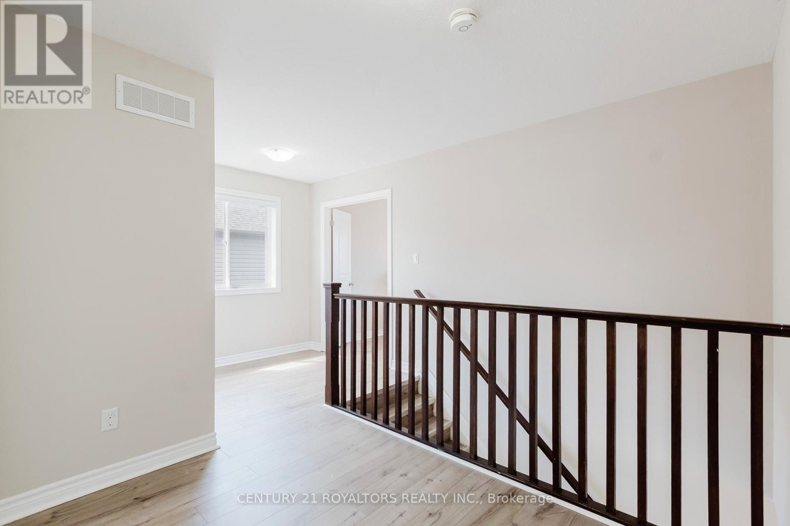 Upper - 1308 Lawson Road, London North, Ontario  N6G 0G8 - Photo 8 - X12634516