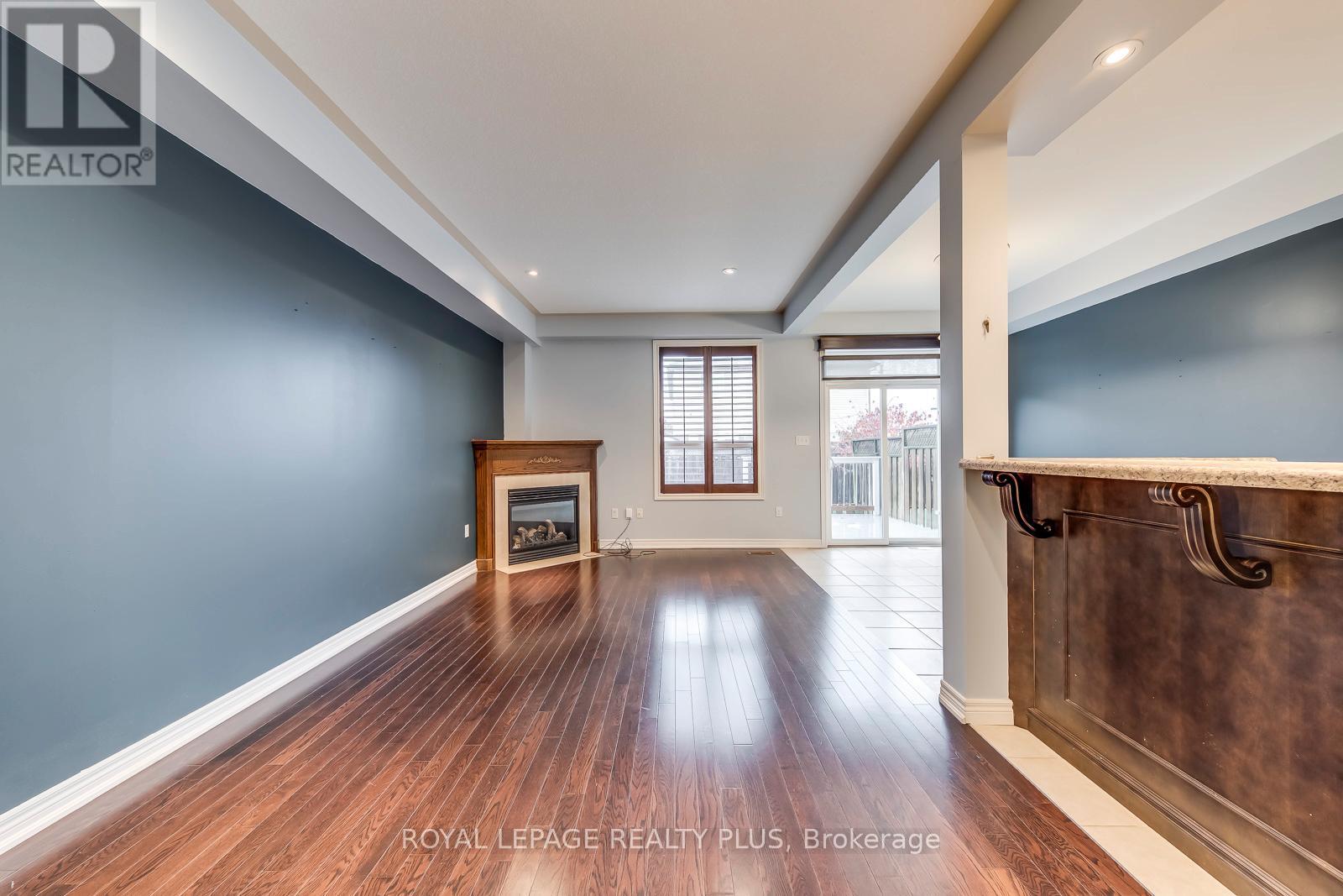 14 Marina Point Crescent, Hamilton, Ontario  L6E 0E5 - Photo 12 - X12634552