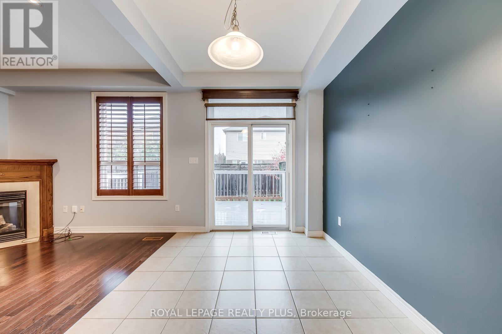 14 Marina Point Crescent, Hamilton, Ontario  L6E 0E5 - Photo 19 - X12634552