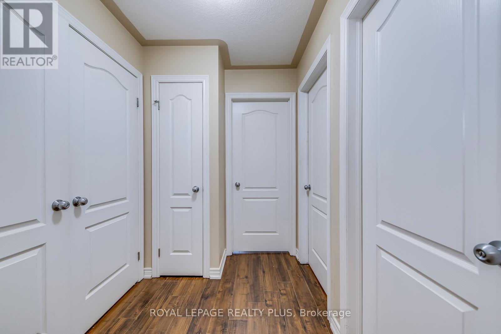 14 Marina Point Crescent, Hamilton, Ontario  L6E 0E5 - Photo 23 - X12634552