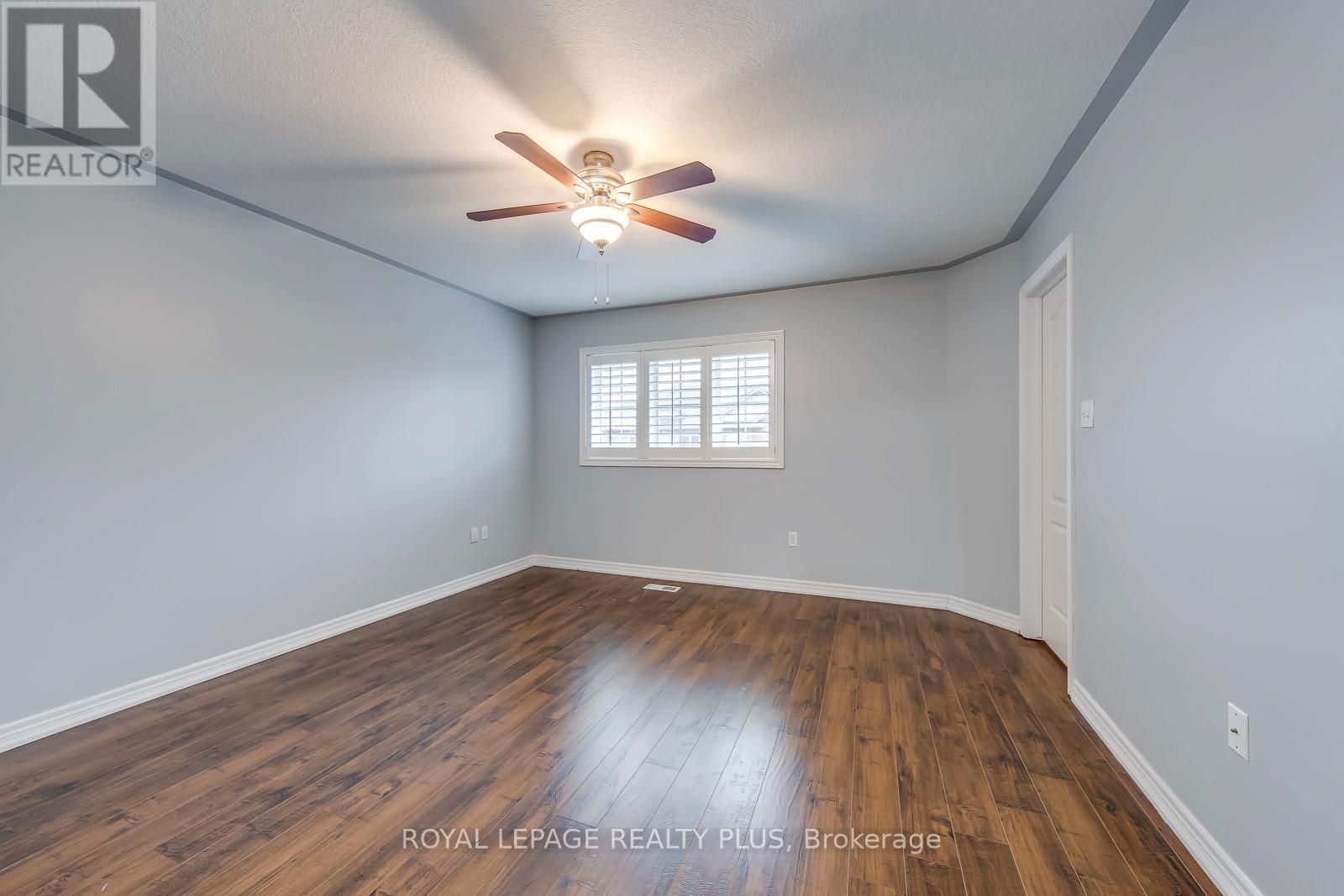 14 Marina Point Crescent, Hamilton, Ontario  L6E 0E5 - Photo 24 - X12634552