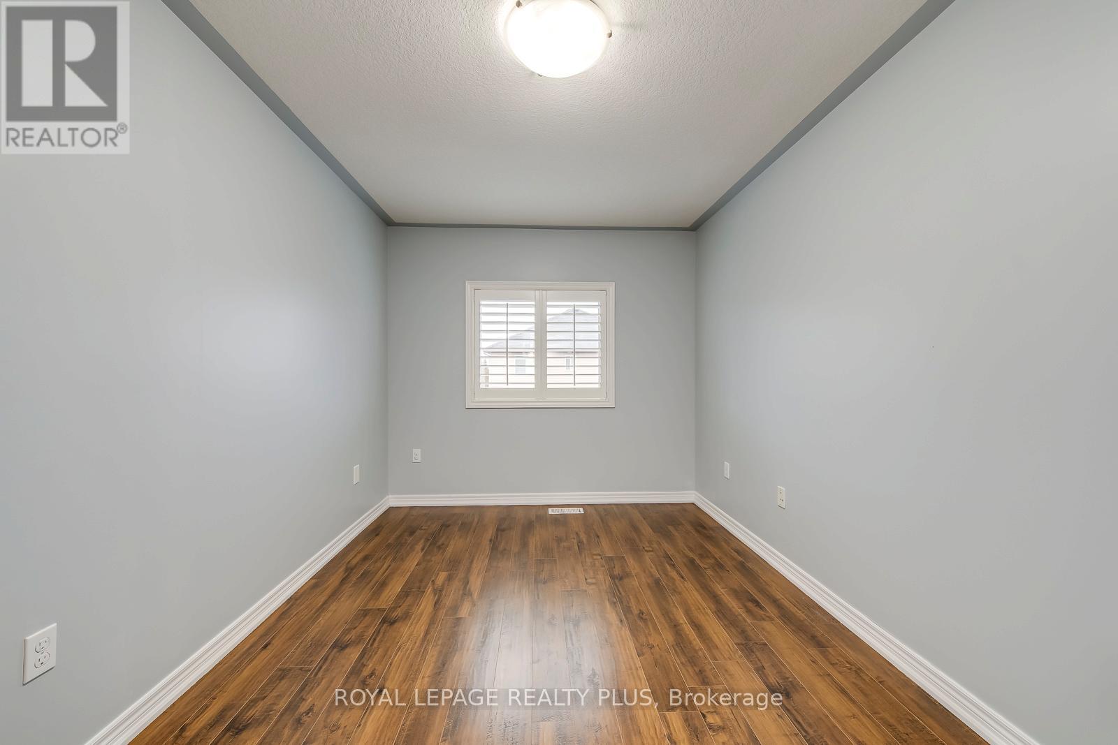 14 Marina Point Crescent, Hamilton, Ontario  L6E 0E5 - Photo 30 - X12634552