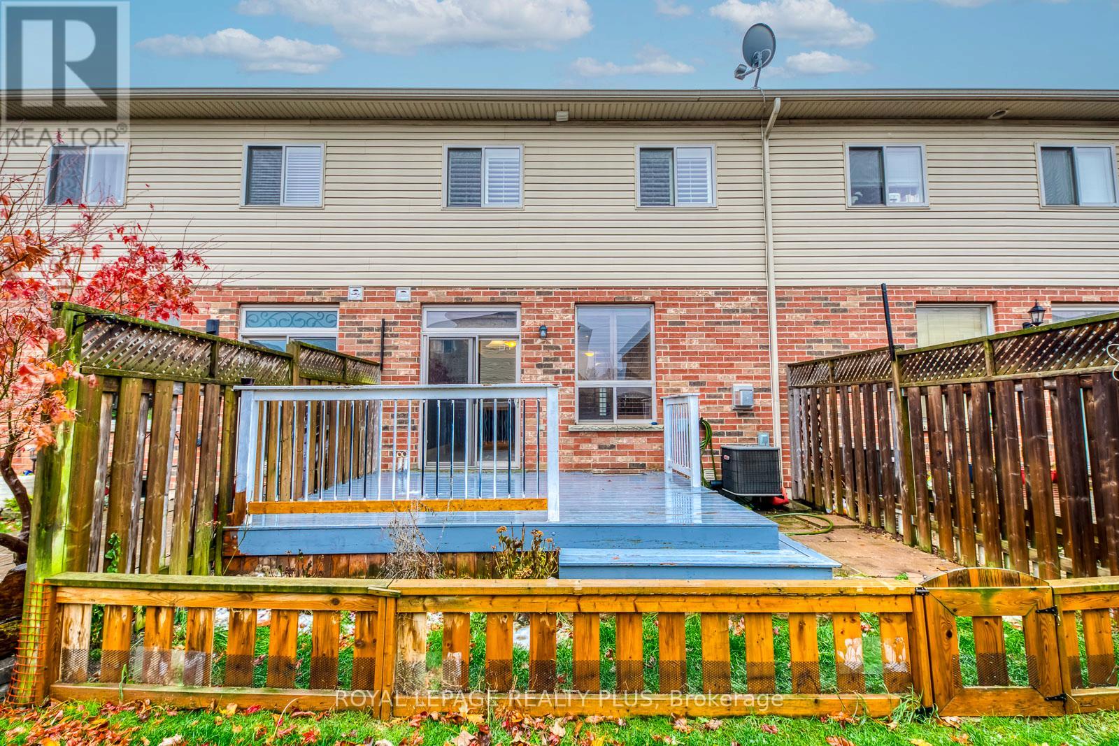 14 Marina Point Crescent, Hamilton, Ontario  L6E 0E5 - Photo 45 - X12634552