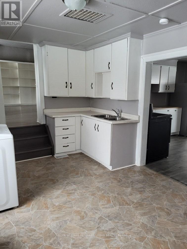 1004 Brock Road, Frontenac, Ontario  K0H 2E0 - Photo 9 - X12634562