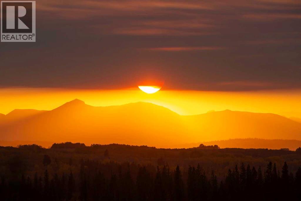 33 Discovery Rise Sw, Calgary, Alberta  T3H 4N6 - Photo 9 - A2272910