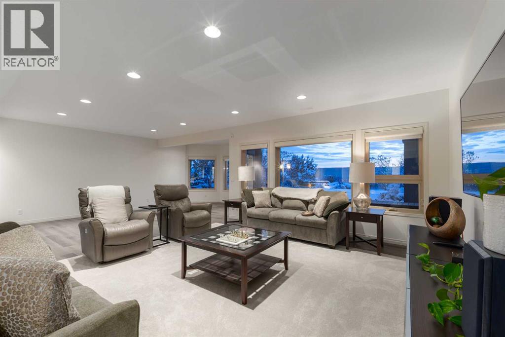 33 Discovery Rise Sw, Calgary, Alberta  T3H 4N6 - Photo 44 - A2272910