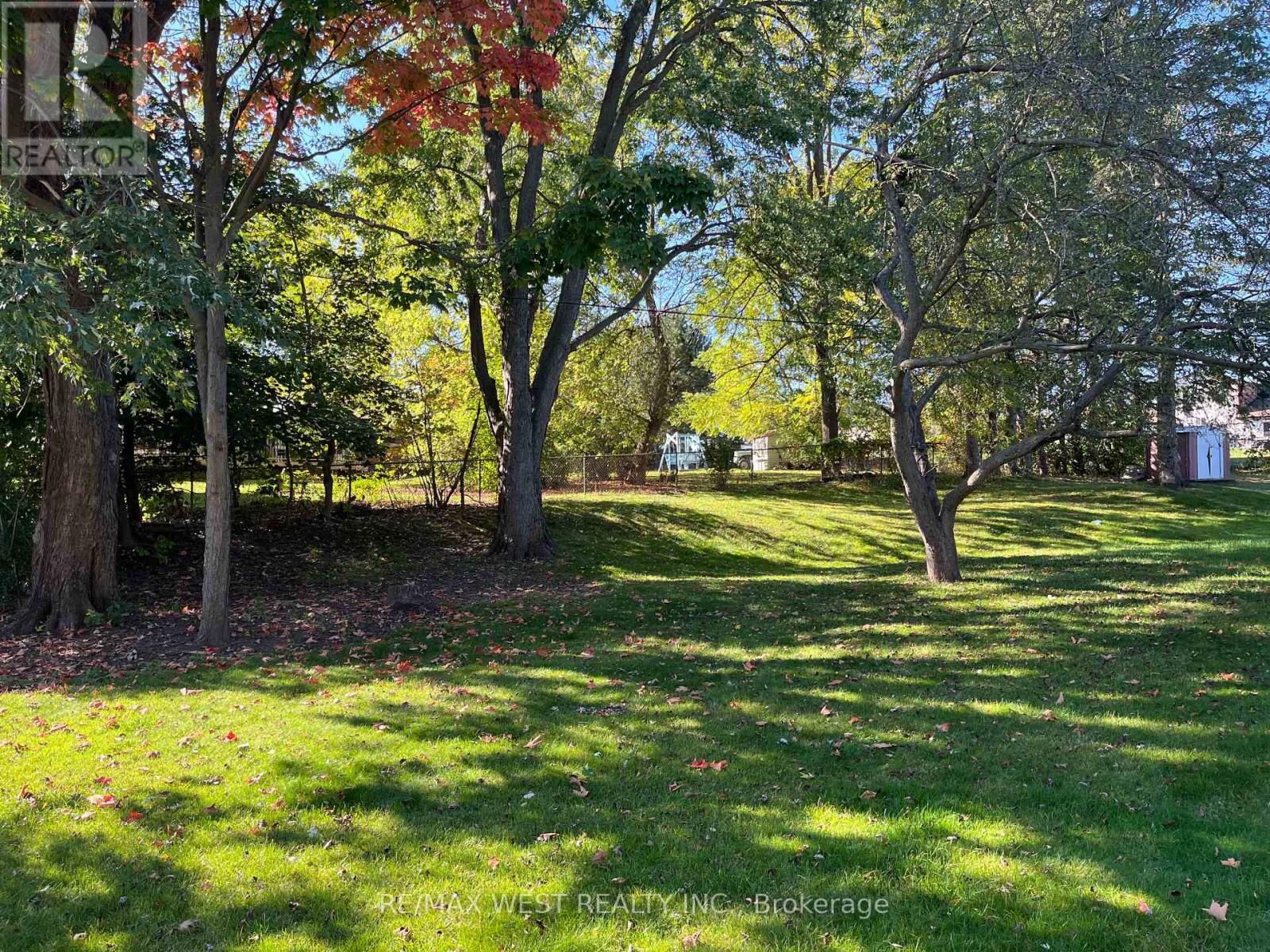 25 Norman Avenue, King, Ontario  L0G 1N0 - Photo 15 - N12434611