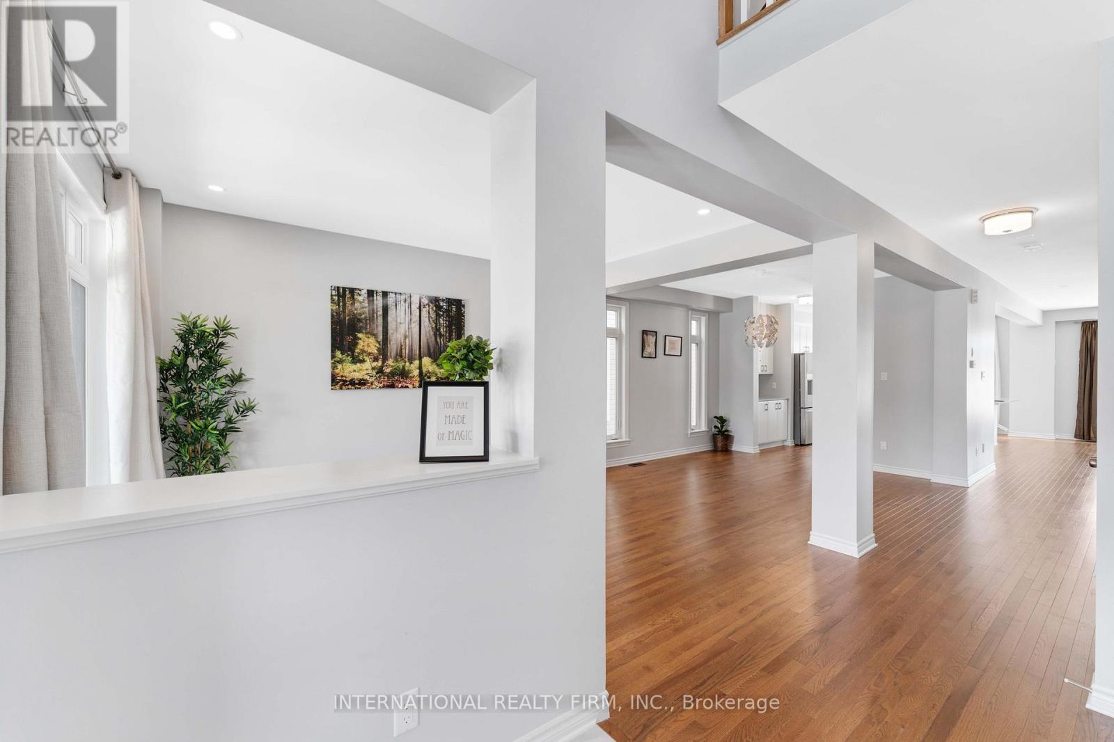 696 Moonflower Crescent, Ottawa, Ontario  K1T 0X8 - Photo 4 - X12345850