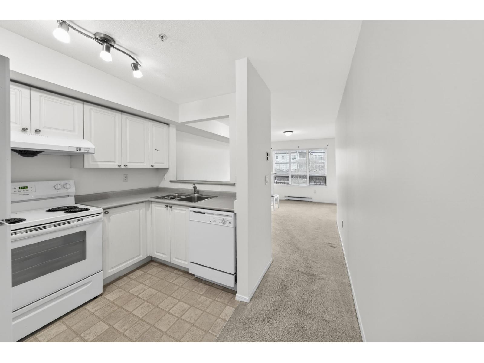 202 14355 103 Avenue, Surrey, British Columbia  V3T 5V5 - Photo 8 - R3073935