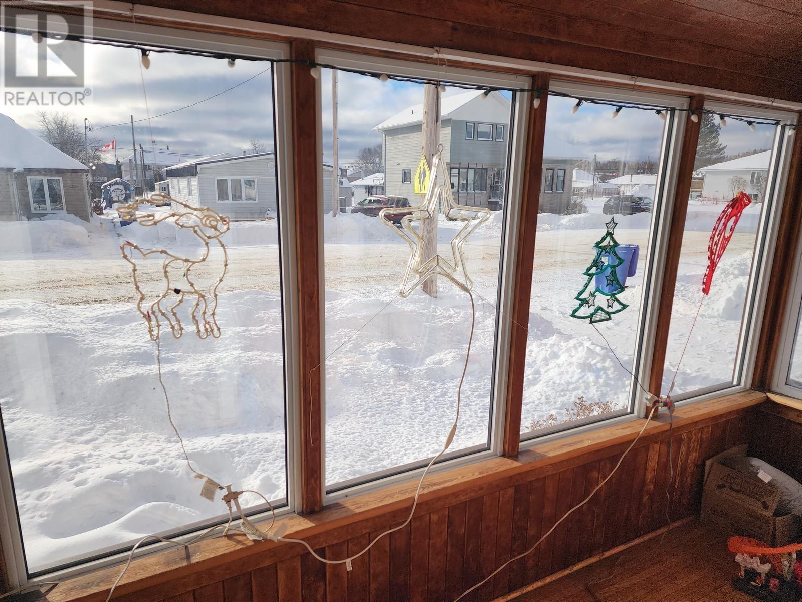 205 Ontario St, Schreiber, Ontario  P0T 2S0 - Photo 16 - TB253663