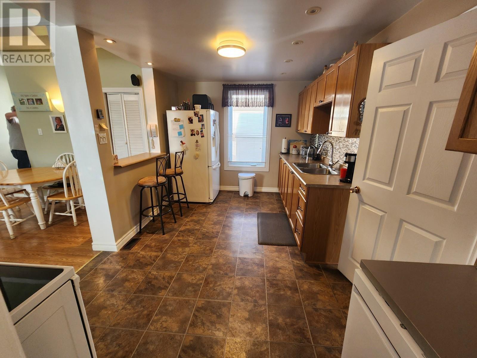 205 Ontario St, Schreiber, Ontario  P0T 2S0 - Photo 8 - TB253663