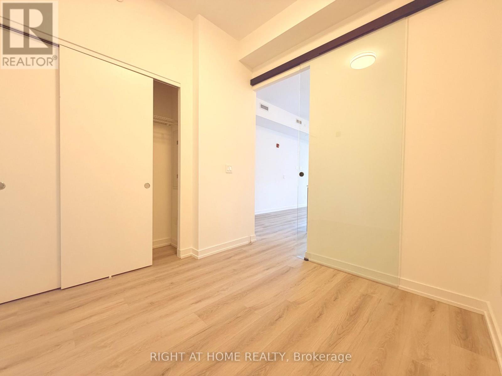 201 - 722 Marlee Avenue, Toronto, Ontario  M6B 3J7 - Photo 18 - W12586084