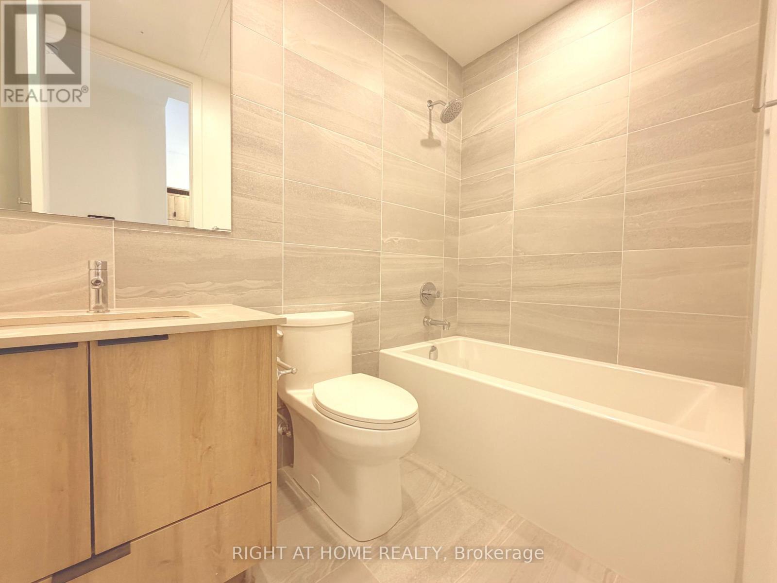201 - 722 Marlee Avenue, Toronto, Ontario  M6B 3J7 - Photo 21 - W12586084