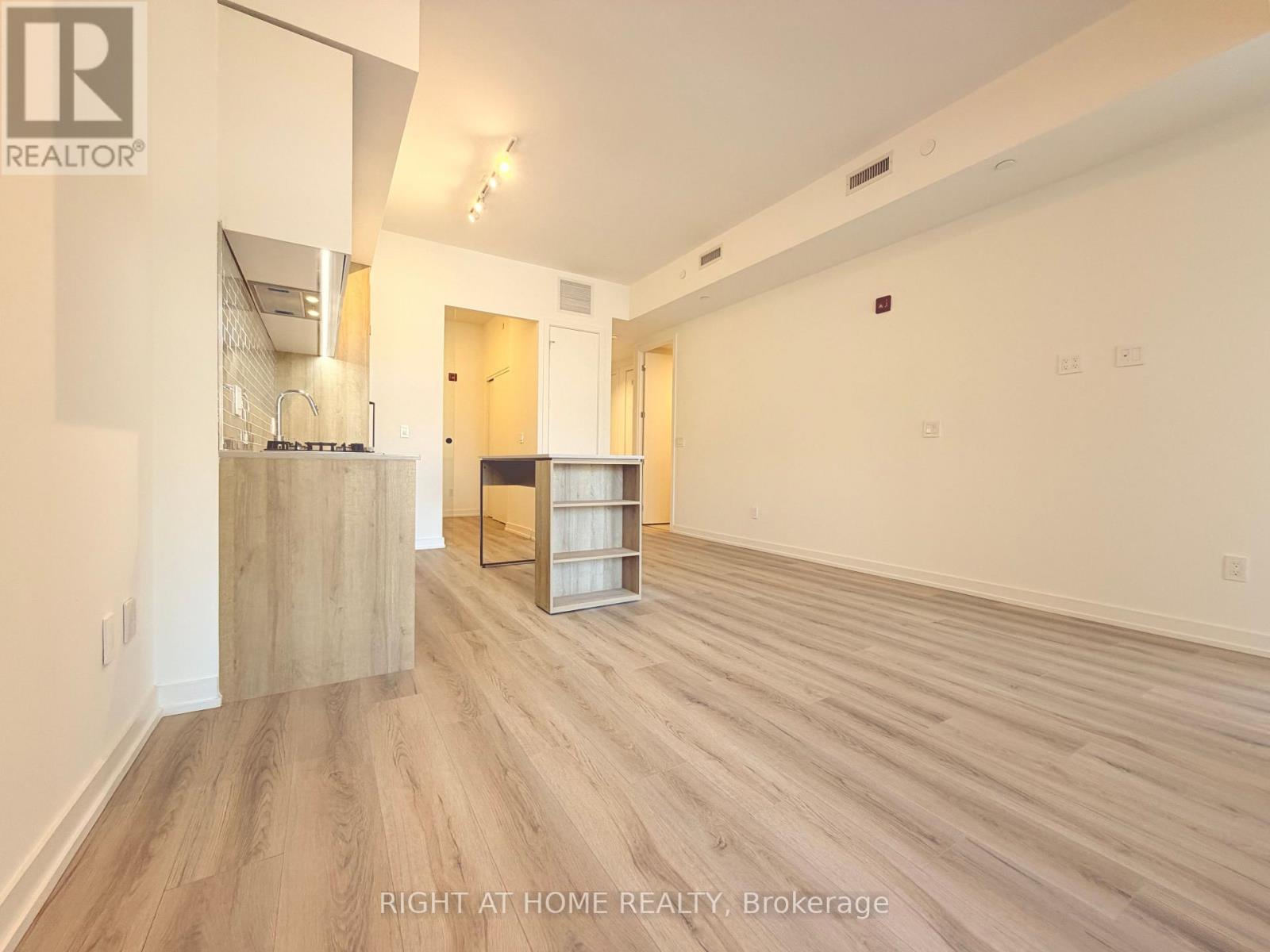 201 - 722 Marlee Avenue, Toronto, Ontario  M6B 3J7 - Photo 25 - W12586084