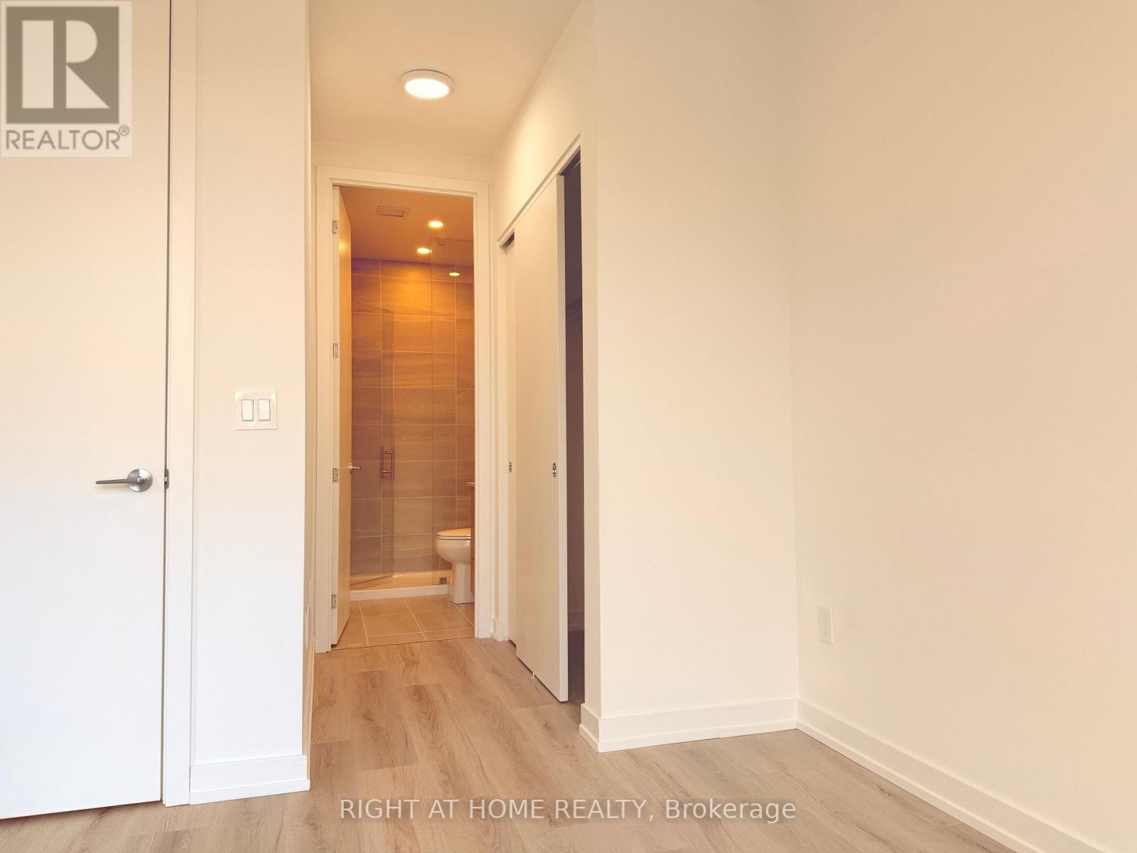 201 - 722 Marlee Avenue, Toronto, Ontario  M6B 3J7 - Photo 9 - W12586084