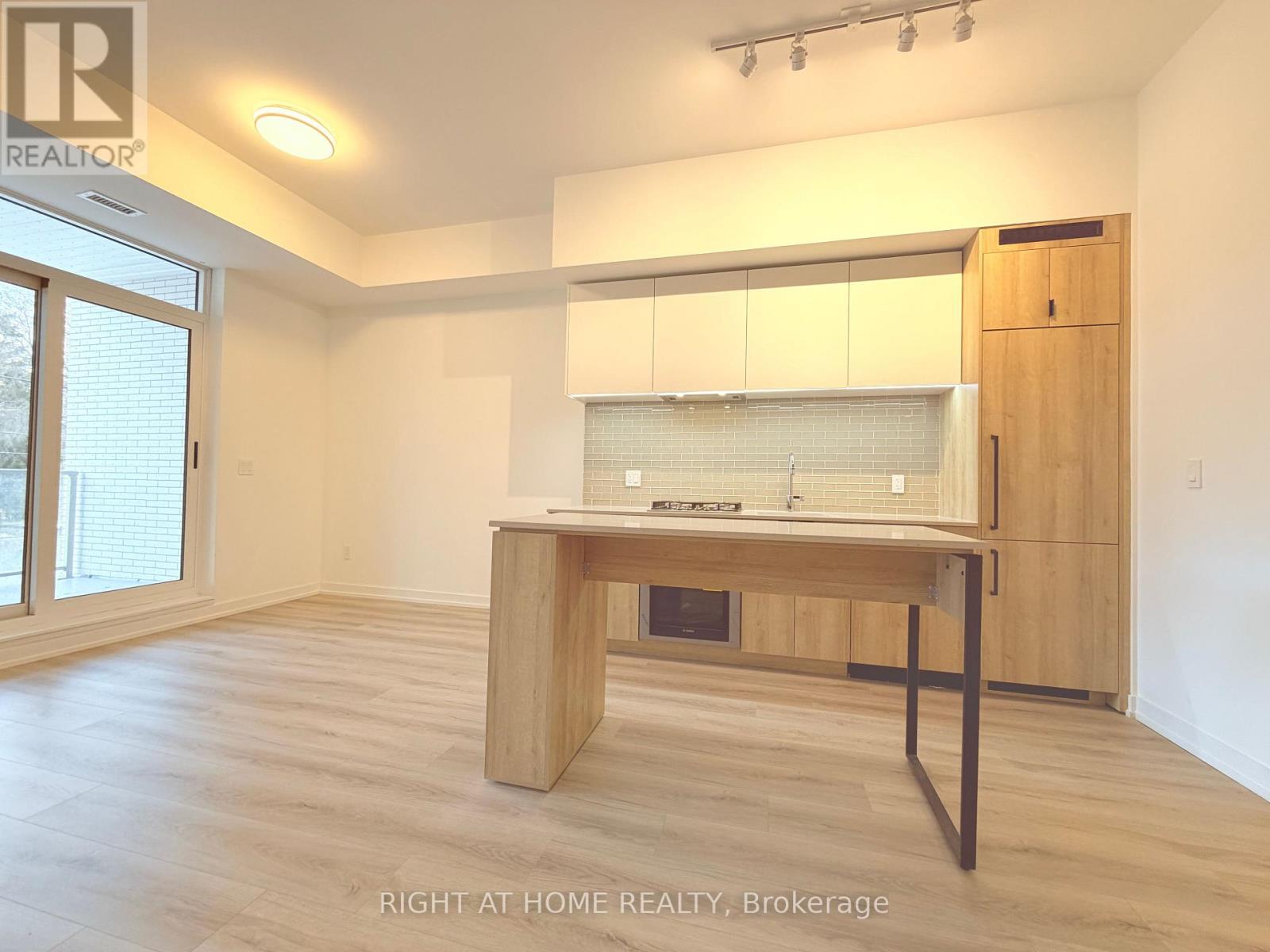 201 - 722 Marlee Avenue, Toronto, Ontario  M6B 3J7 - Photo 16 - W12586084