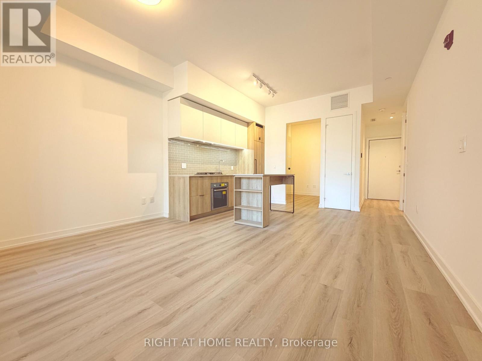 201 - 722 Marlee Avenue, Toronto, Ontario  M6B 3J7 - Photo 13 - W12586084