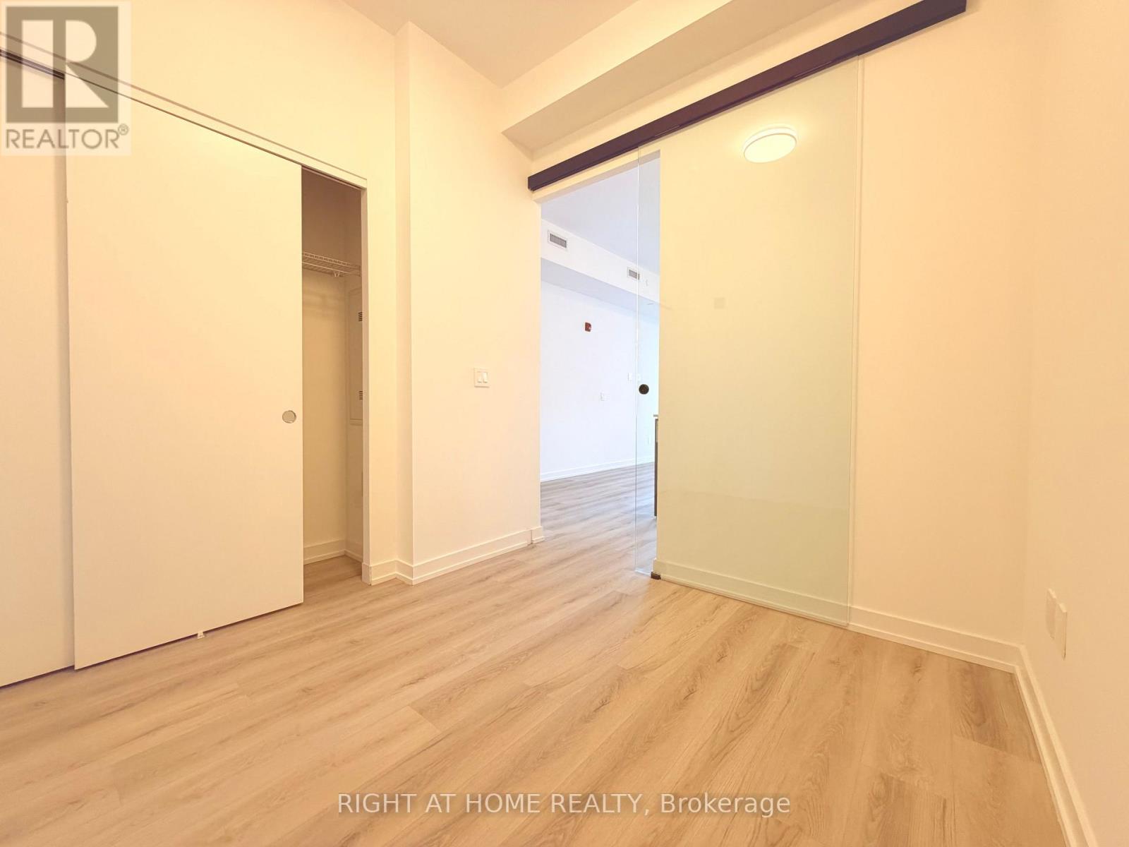 201 - 722 Marlee Avenue, Toronto, Ontario  M6B 3J7 - Photo 17 - W12586084