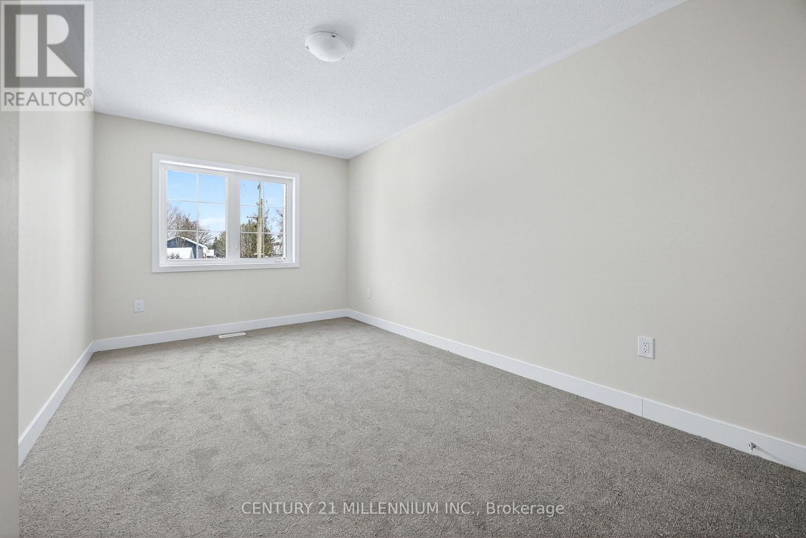 102 Walden Drive, Shelburne, Ontario L9V 3Y1 - Photo 11 - X12410673