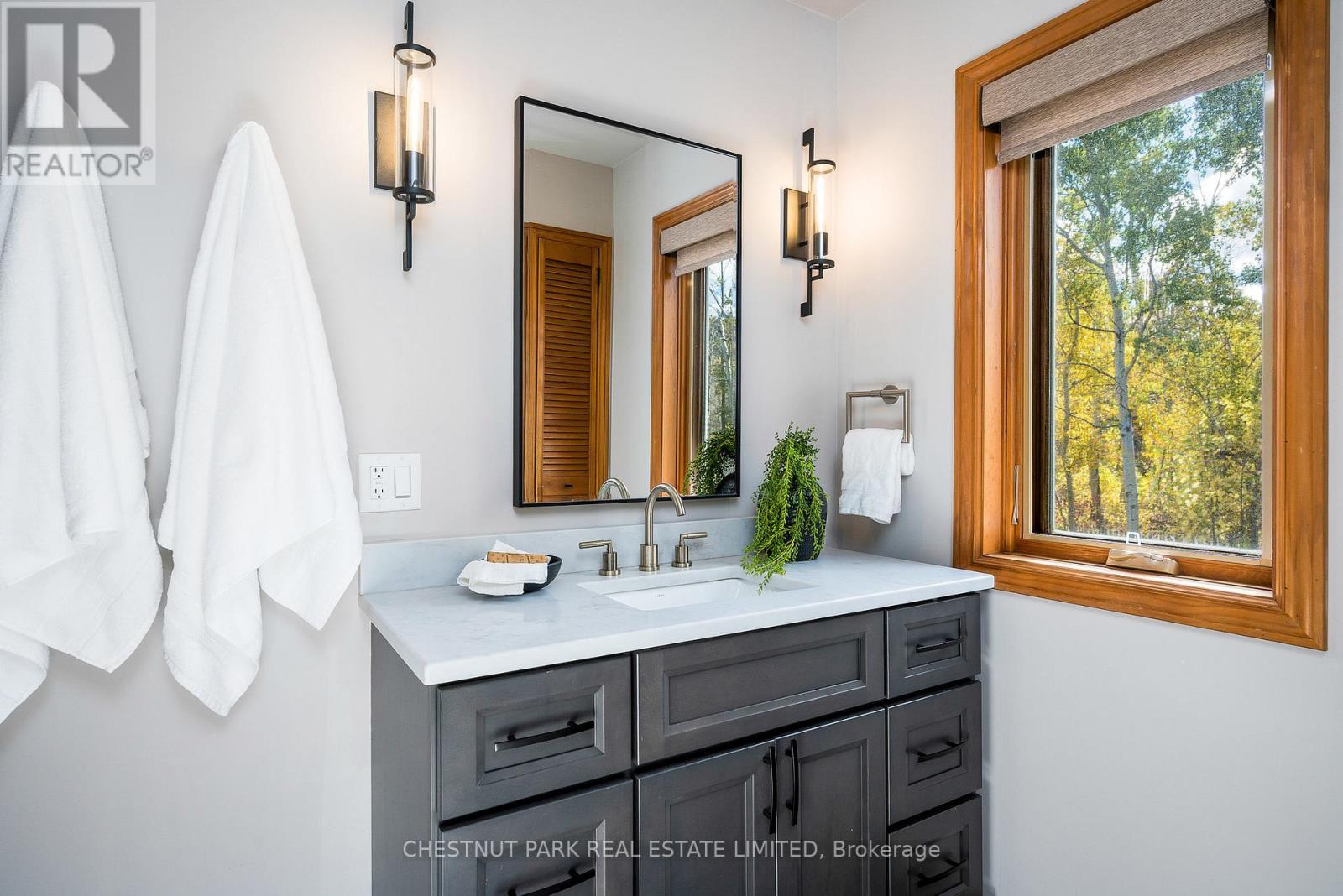 9 - 116 Hidden Lake Road, Blue Mountains, Ontario  L9Y 0T6 - Photo 34 - X12634560