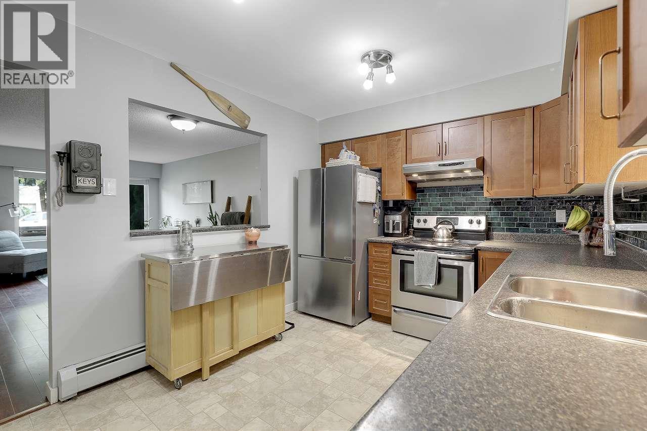 21536 Mayo Place, Maple Ridge, British Columbia  V2X 2K9 - Photo 11 - R3073898