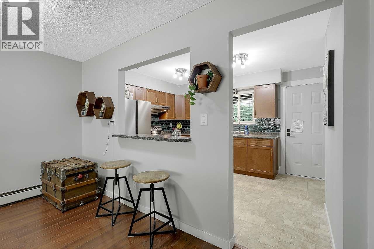 21536 Mayo Place, Maple Ridge, British Columbia  V2X 2K9 - Photo 7 - R3073898