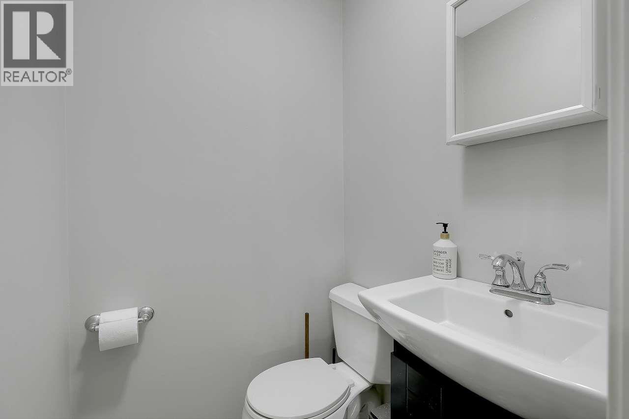 21536 Mayo Place, Maple Ridge, British Columbia  V2X 2K9 - Photo 8 - R3073898