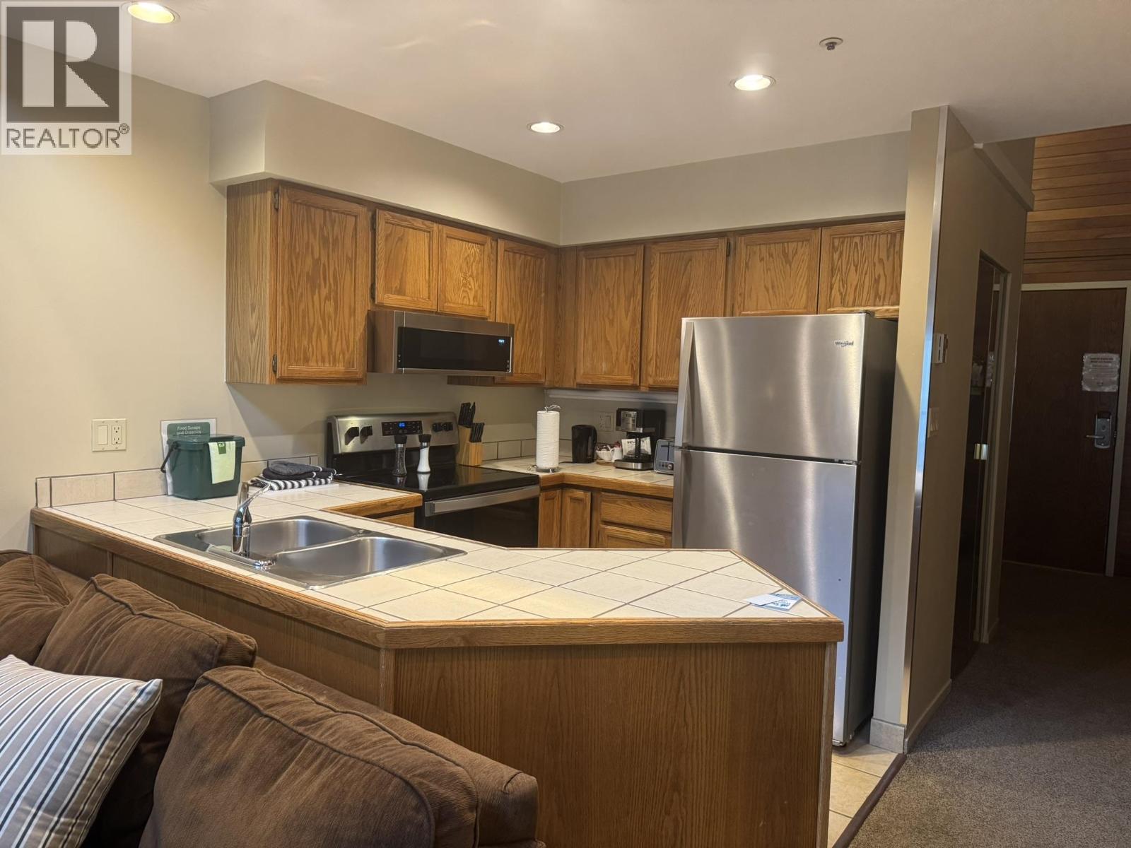 207/307 4321 Village Gate (Week 9) Boulevard, Whistler, British Columbia  V8E 1H3 - Photo 10 - R3073905