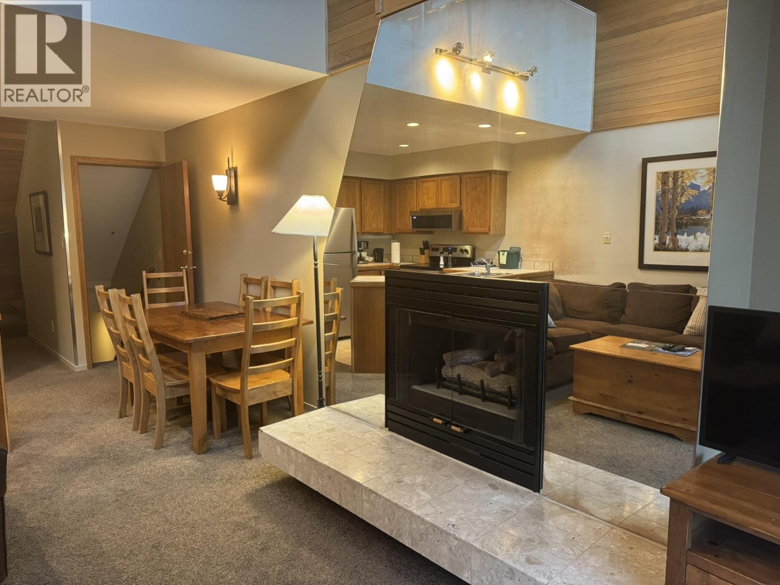 207/307 4321 Village Gate (Week 9) Boulevard, Whistler, British Columbia  V8E 1H3 - Photo 16 - R3073905