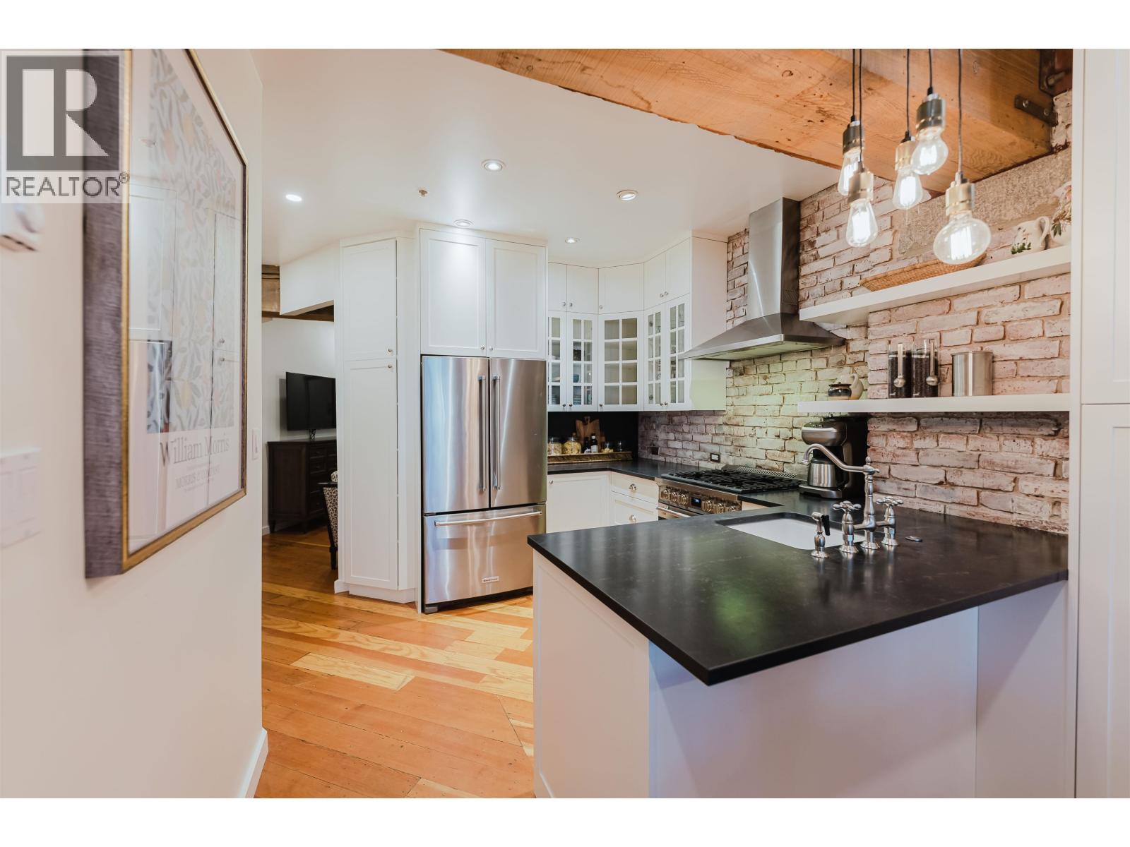 210 1178 Hamilton Street, Vancouver, British Columbia  V6B 2S2 - Photo 6 - R3073910