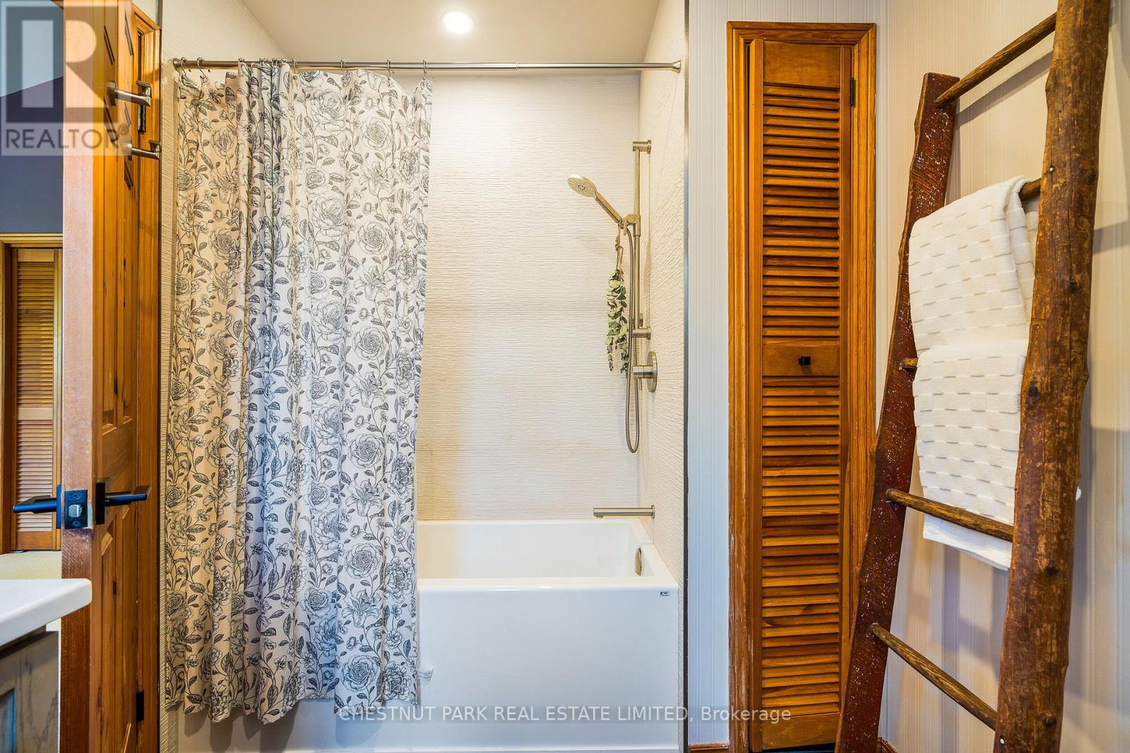 9 - 116 Hidden Lake Road, Blue Mountains, Ontario  L9Y 0T6 - Photo 30 - X12634560