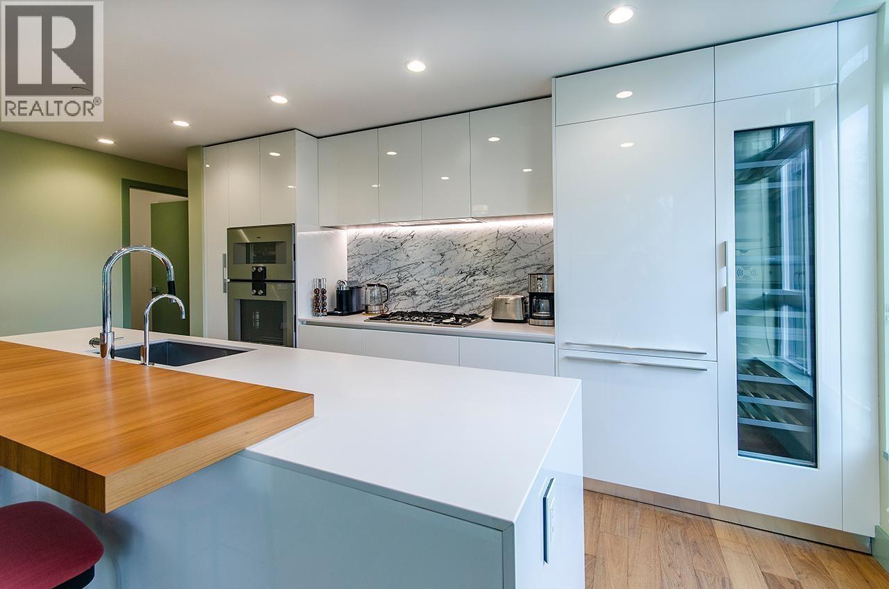 7428 Alberta Street, Vancouver, British Columbia  V5Y 2Z8 - Photo 3 - R3073896