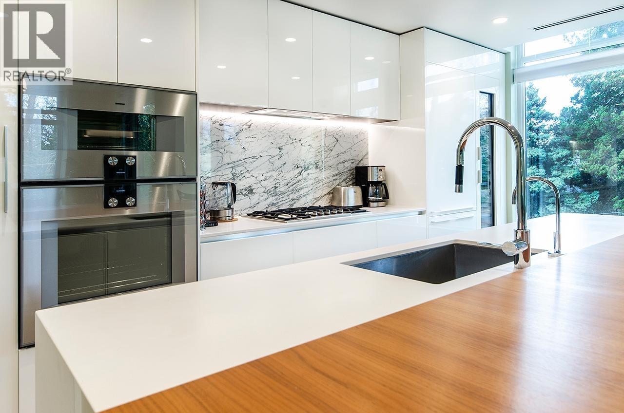 7428 Alberta Street, Vancouver, British Columbia  V5Y 2Z8 - Photo 4 - R3073896