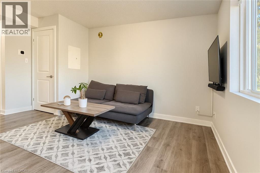 185 Windale Crescent Unit# 5a, Kitchener, Ontario  N2E 0G3 - Photo 2 - 40793795