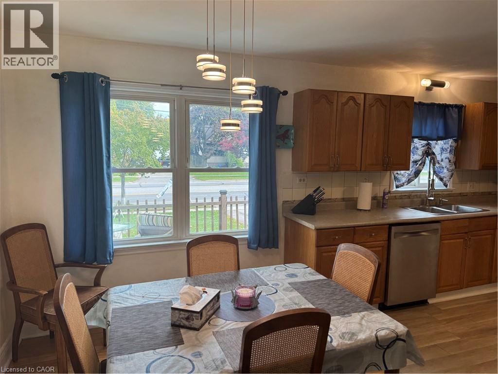 471 Geneva Street, St. Catharines, Ontario  L2N 2H4 - Photo 10 - 40750416