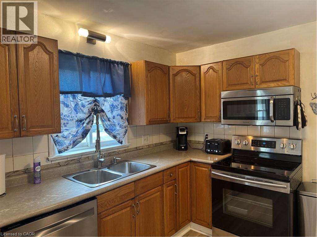 471 Geneva Street, St. Catharines, Ontario  L2N 2H4 - Photo 7 - 40750416