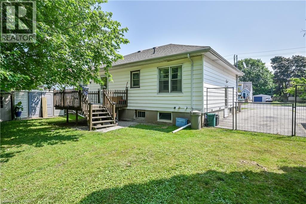 471 Geneva Street, St. Catharines, Ontario  L2N 2H4 - Photo 22 - 40750416